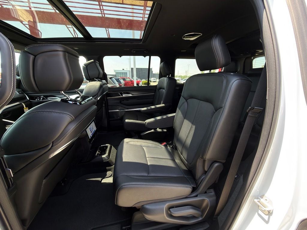 2026 Jeep Grand Wagoneer Summit Obsidian