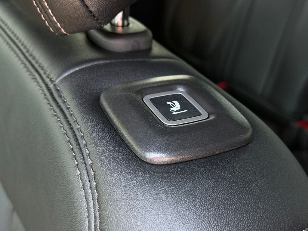 2026 Jeep Grand Wagoneer Summit Obsidian