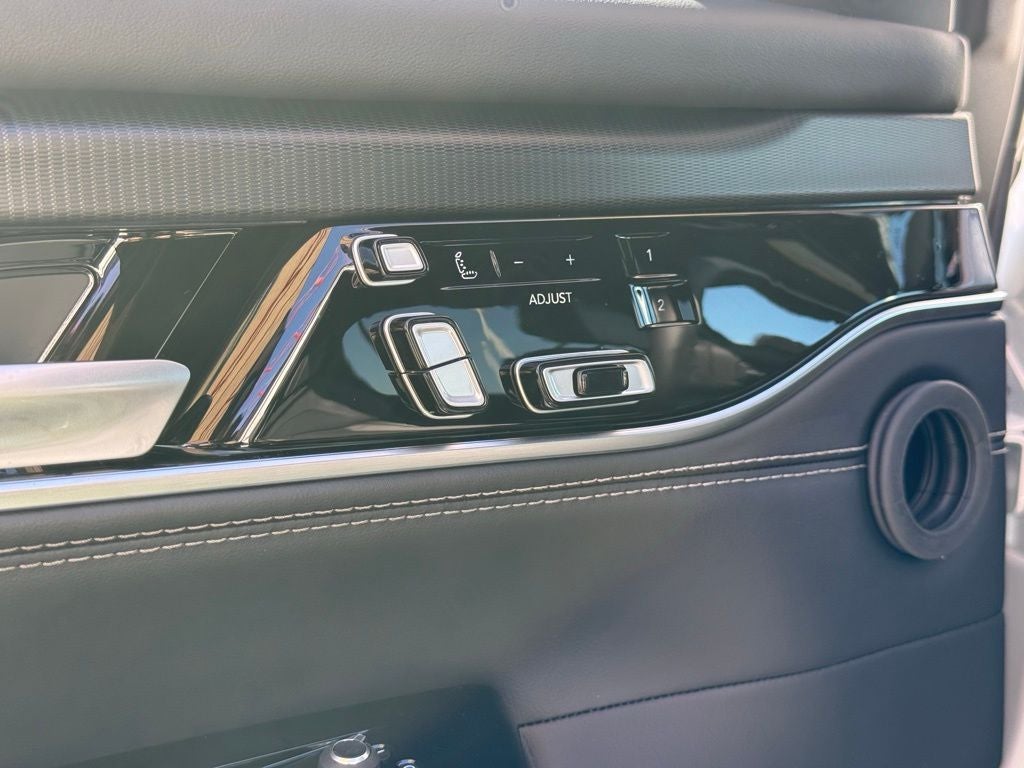 2026 Jeep Grand Wagoneer Summit