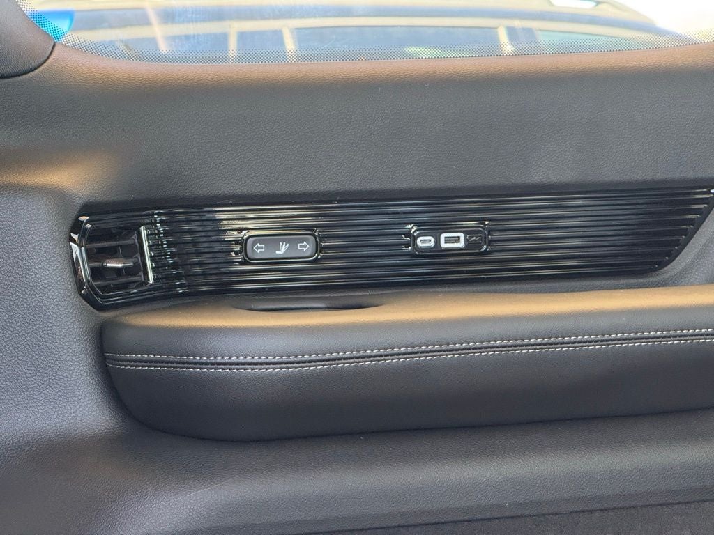 2026 Jeep Grand Wagoneer Summit