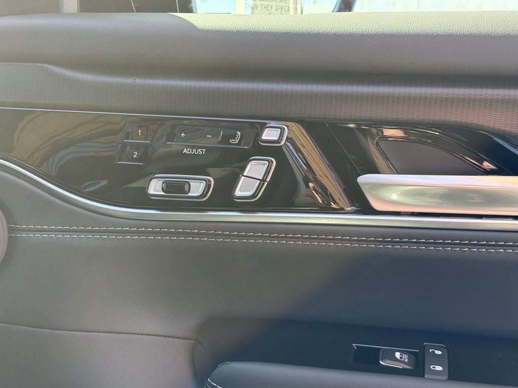 2026 Jeep Grand Wagoneer Summit