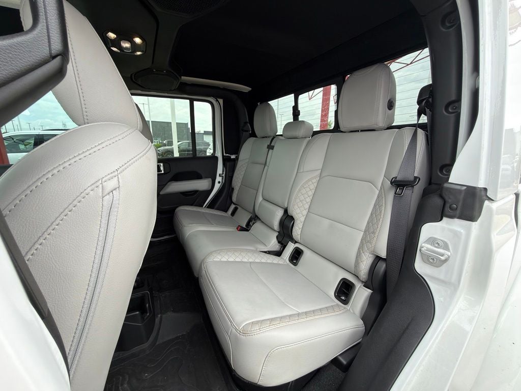 2023 Jeep Gladiator Overland