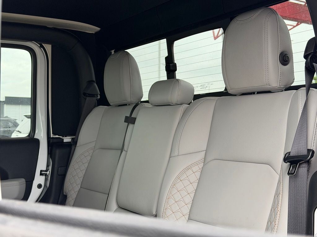 2023 Jeep Gladiator Overland