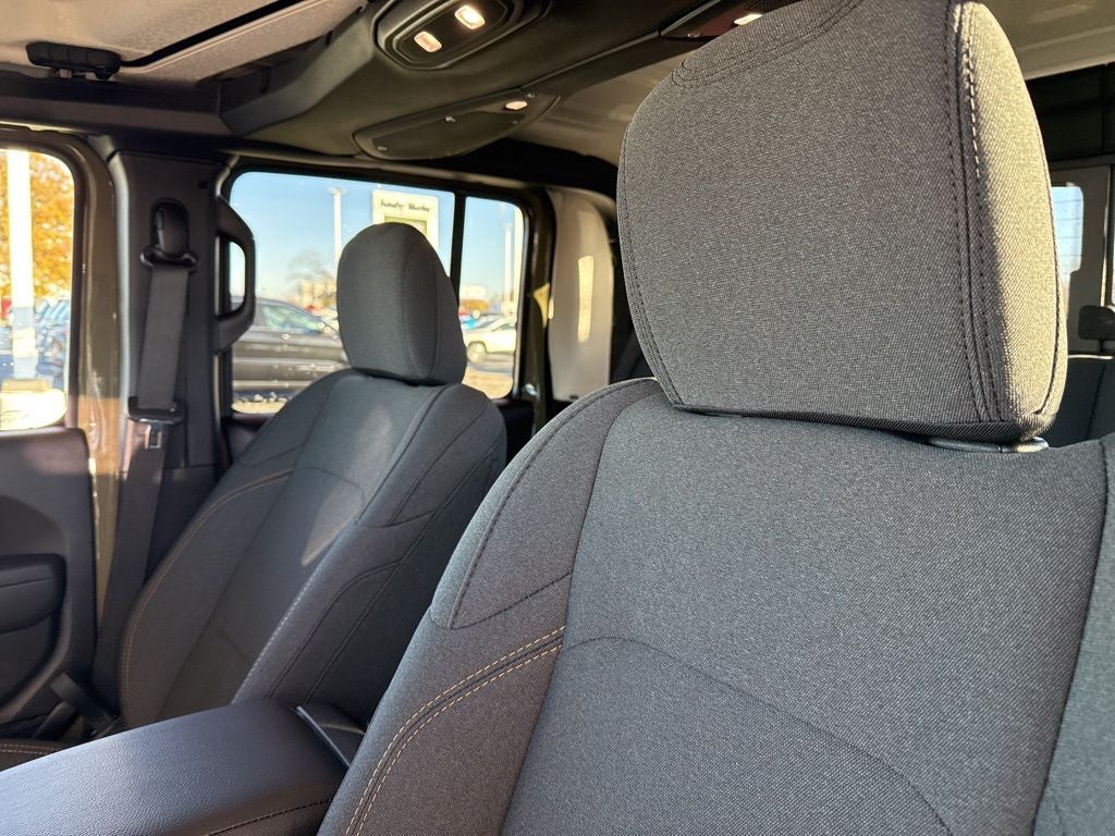 2026 Jeep Gladiator Sport S