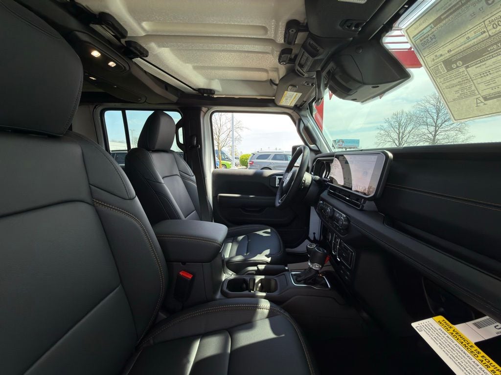 2026 Jeep Gladiator Sahara