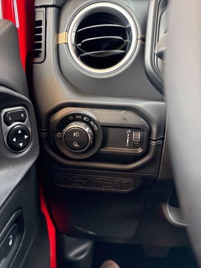 2025 Jeep Gladiator High Tide