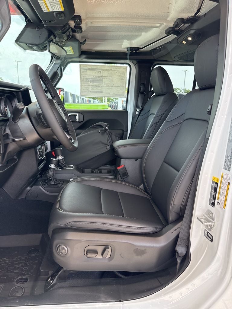 2025 Jeep Gladiator High Tide