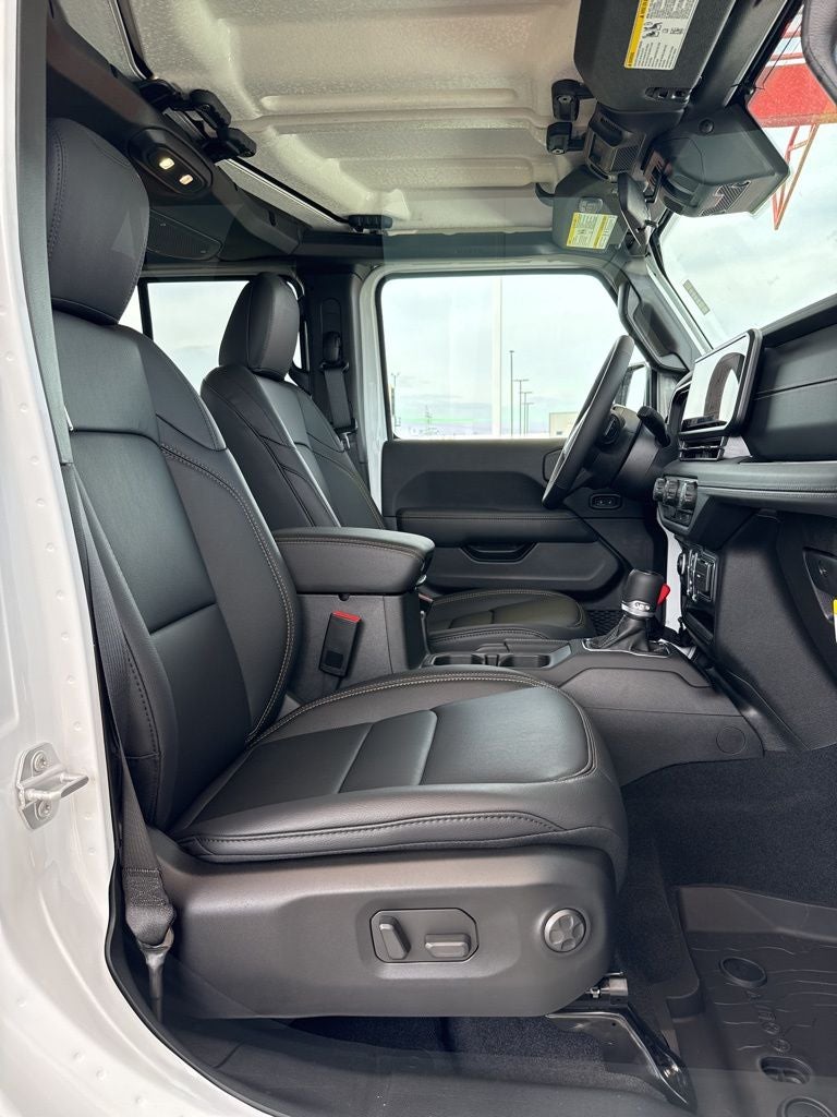 2025 Jeep Gladiator High Tide