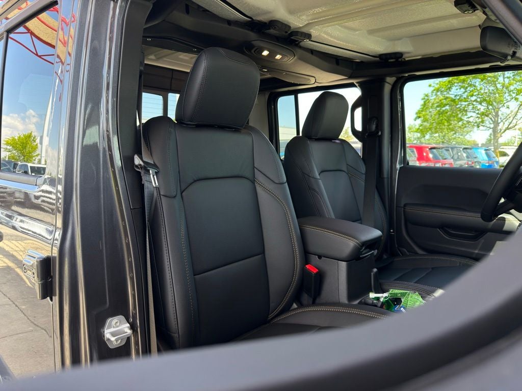 2026 Jeep Gladiator Sahara