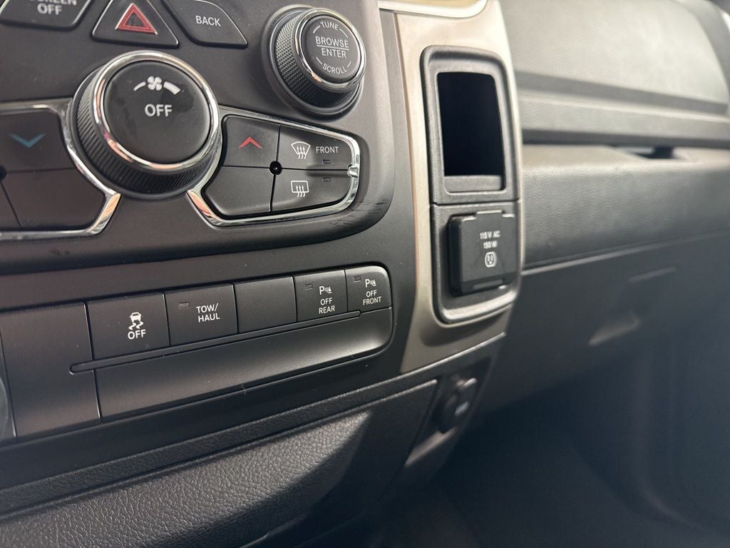 2015 RAM 1500 Big Horn