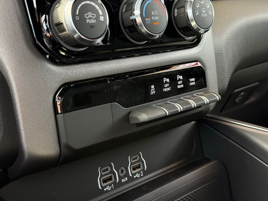 2026 RAM Ram 1500 Big Horn/Lone Star