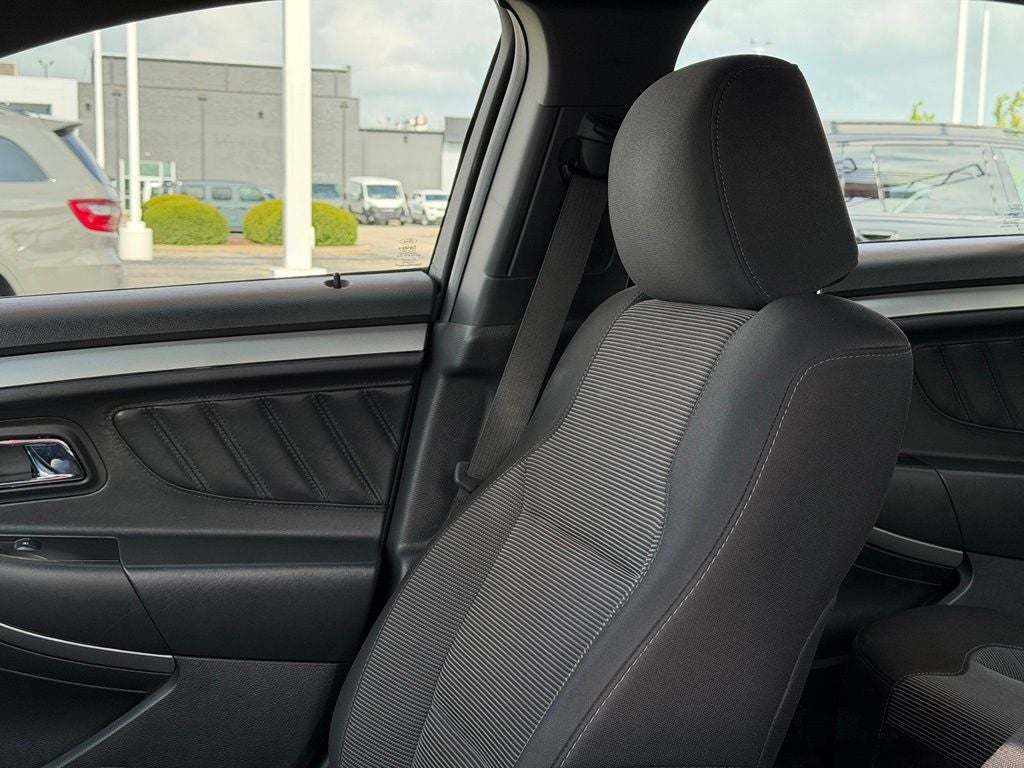 2017 Ford Taurus SEL