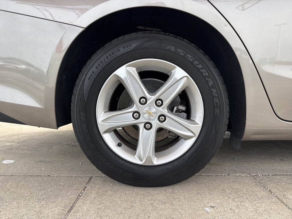 2022 Chevrolet Malibu LS 1FL