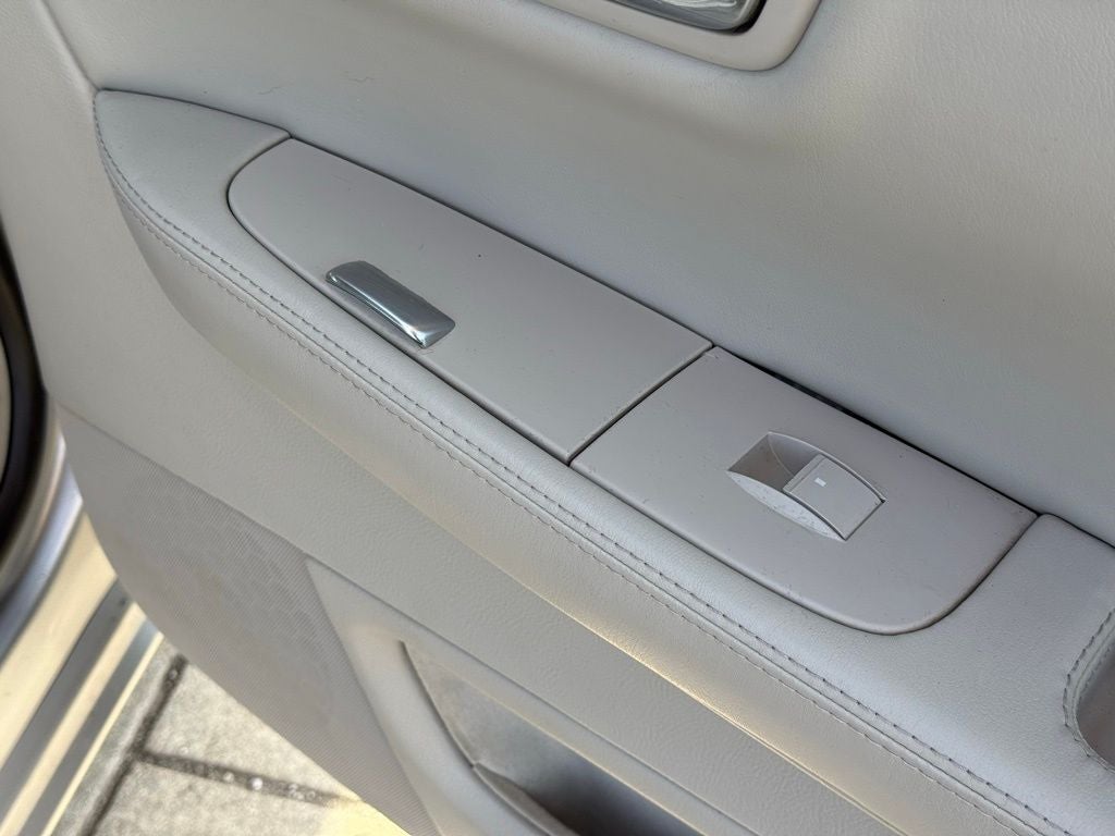 2009 Cadillac DTS Base