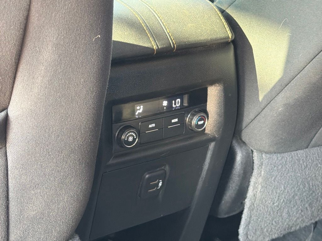 2019 Chevrolet Traverse LT Cloth w/1LT