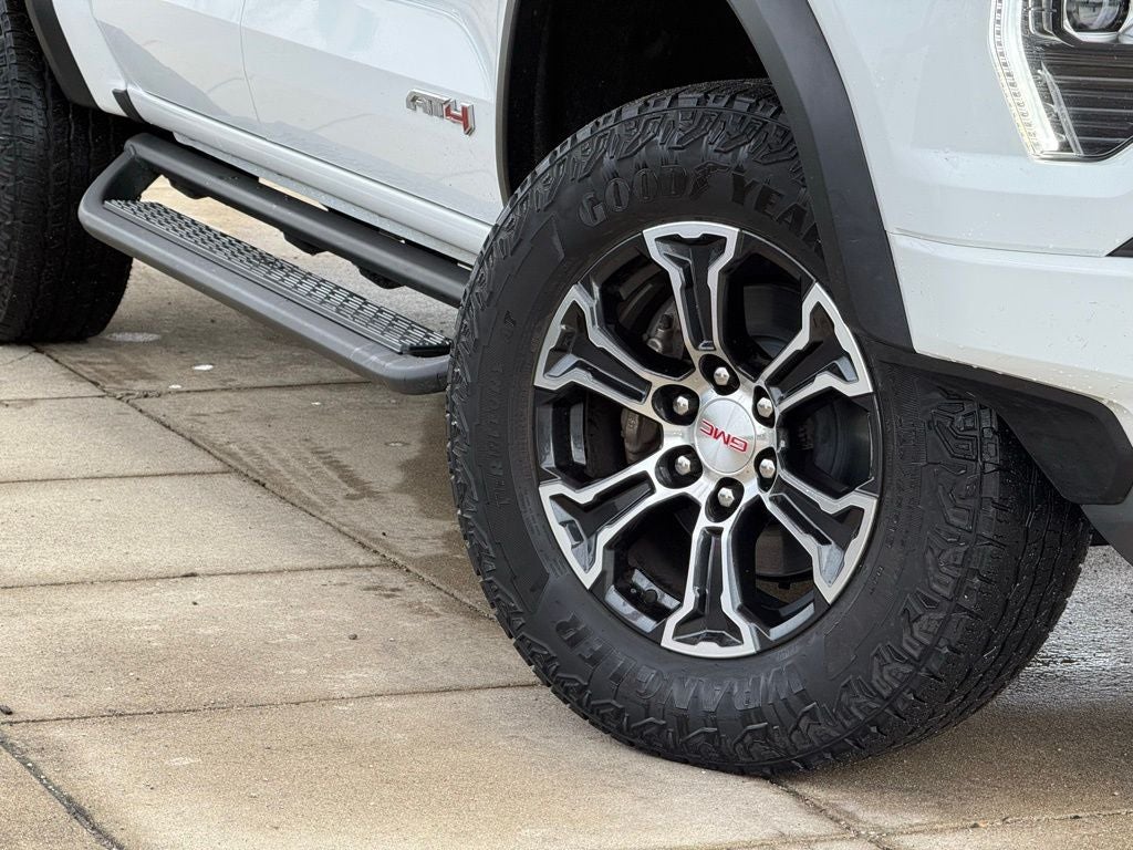 2023 GMC Canyon AT4
