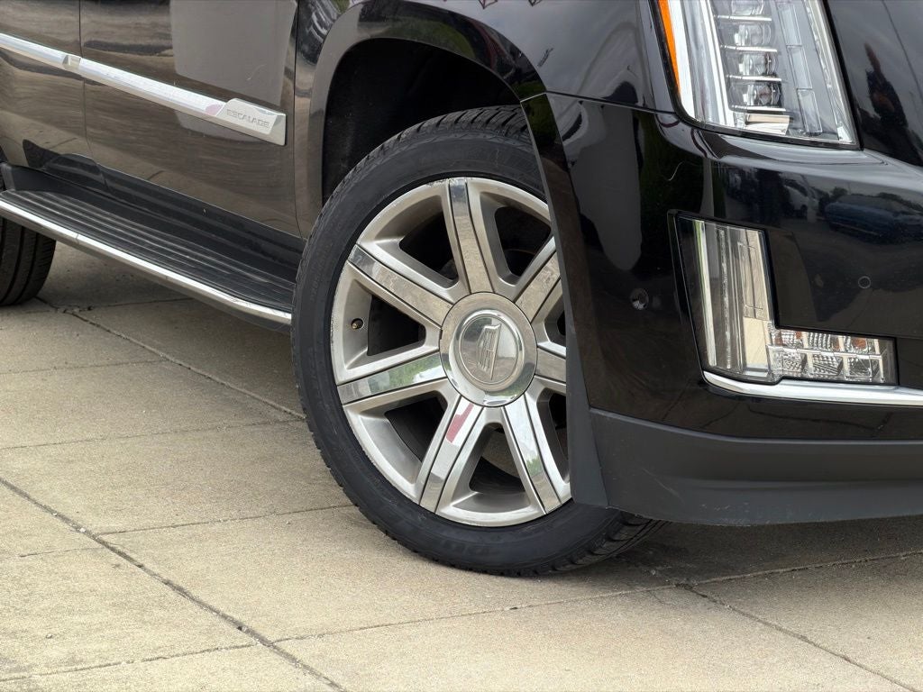 2020 Cadillac Escalade Luxury