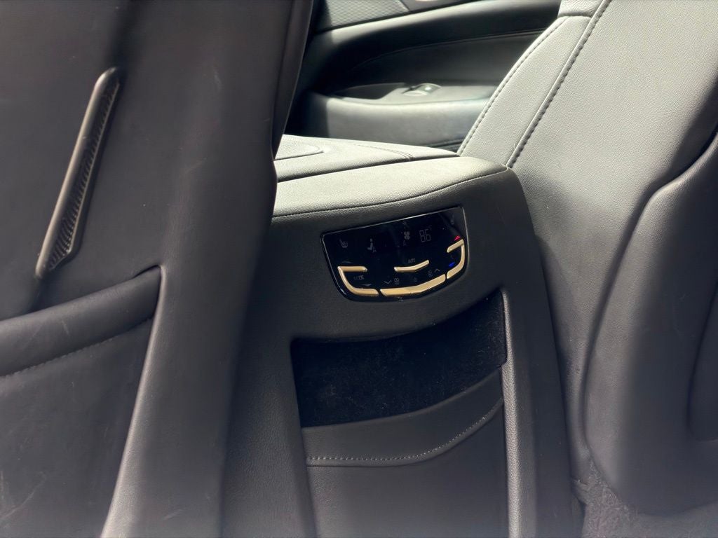 2020 Cadillac Escalade Luxury