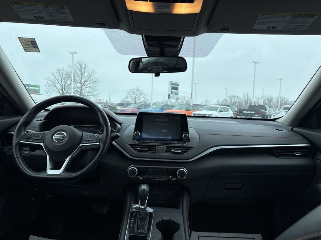 2022 Nissan Altima 2.5 SR