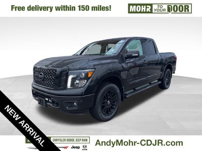 2019 Nissan TITAN SL