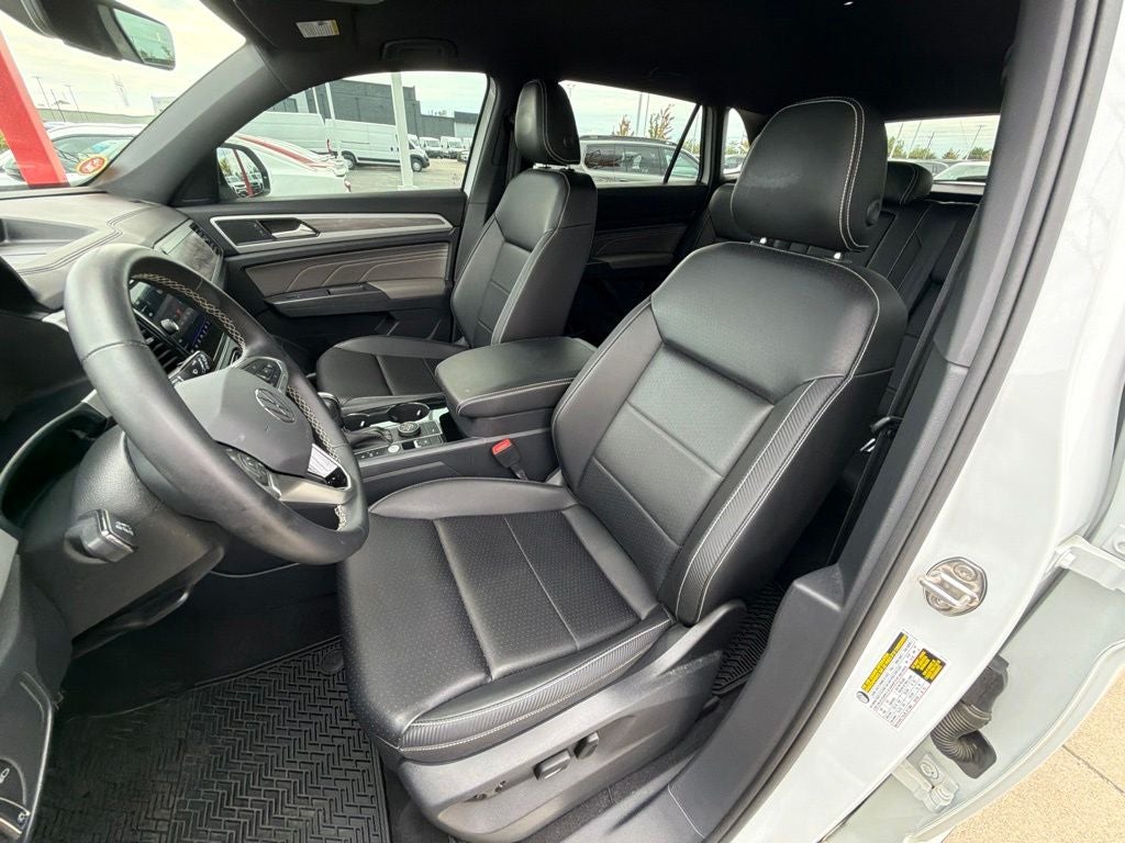 2023 Volkswagen Atlas Cross Sport 2.0T SE w/Technology
