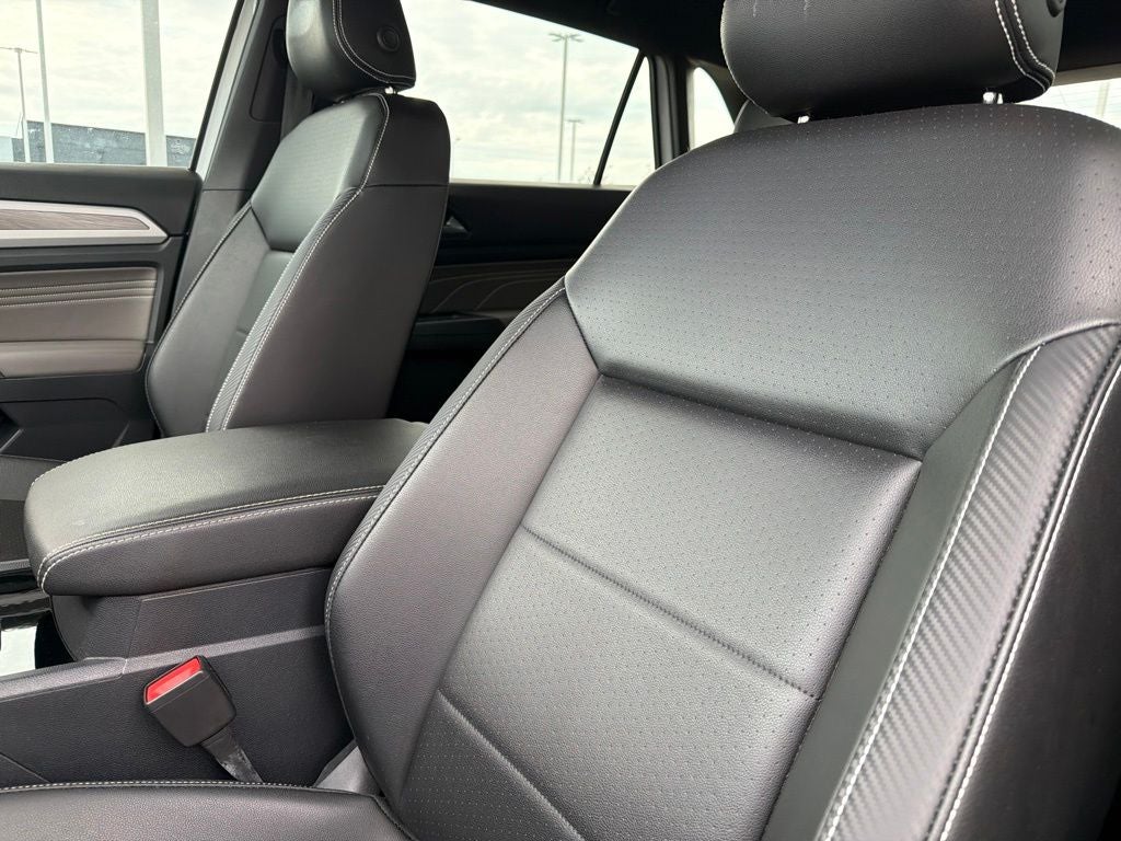 2023 Volkswagen Atlas Cross Sport 2.0T SE w/Technology