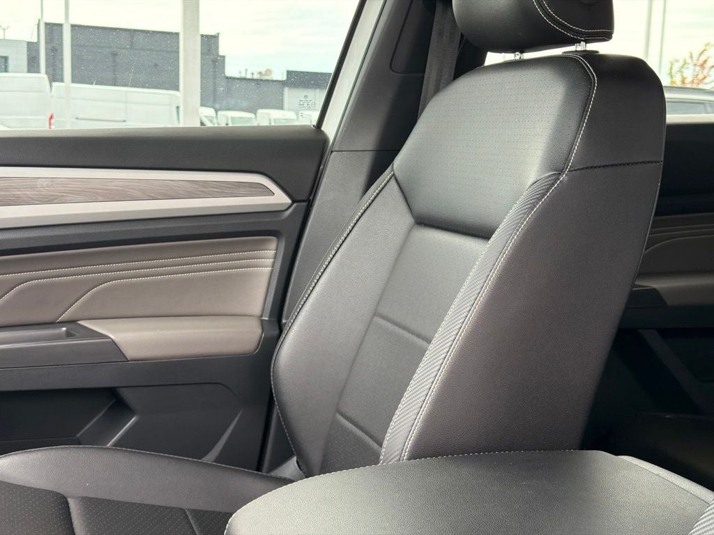 2023 Volkswagen Atlas Cross Sport 2.0T SE w/Technology