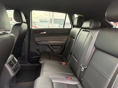 2023 Volkswagen Atlas Cross Sport 2.0T SE w/Technology