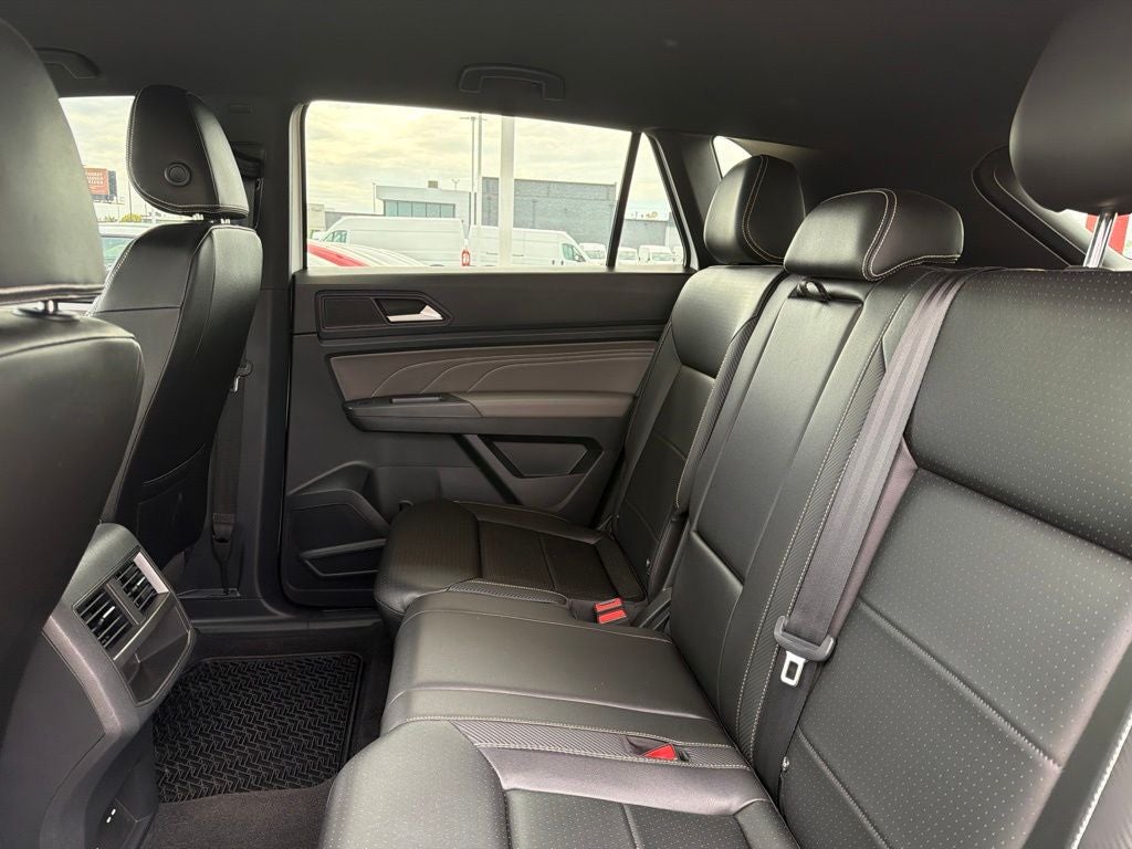 2023 Volkswagen Atlas Cross Sport 2.0T SE w/Technology