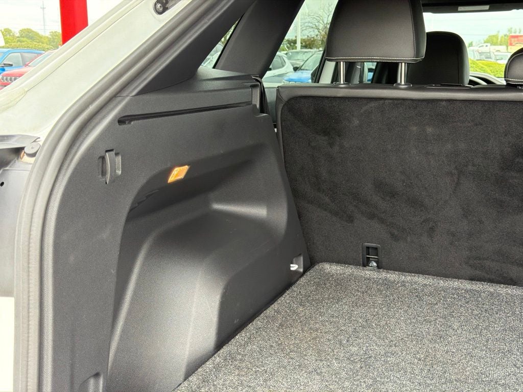 2023 Volkswagen Atlas Cross Sport 2.0T SE w/Technology