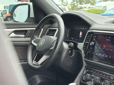 2023 Volkswagen Atlas Cross Sport 2.0T SE w/Technology