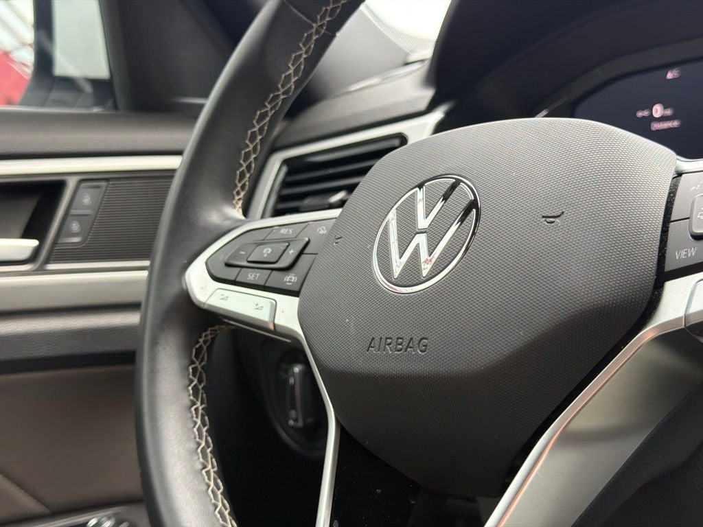 2023 Volkswagen Atlas Cross Sport 2.0T SE w/Technology