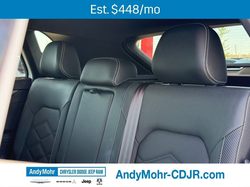 2025 Volkswagen Atlas Cross Sport 2.0T SE w/Technology