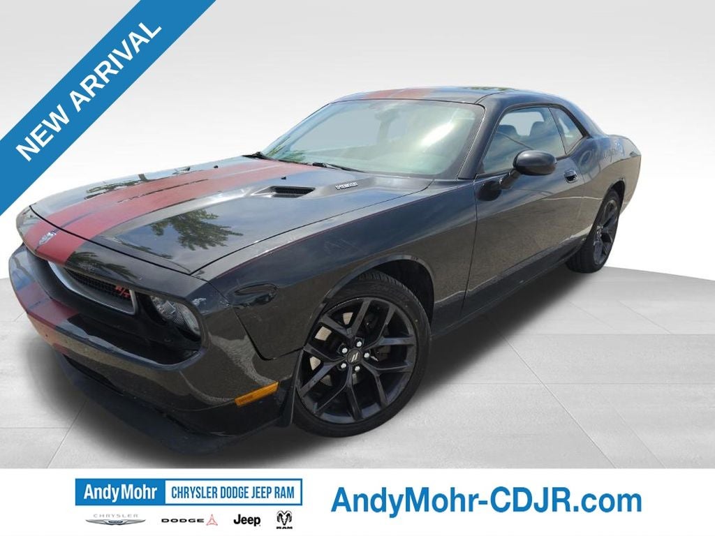 2010 Dodge Challenger R/T's photo