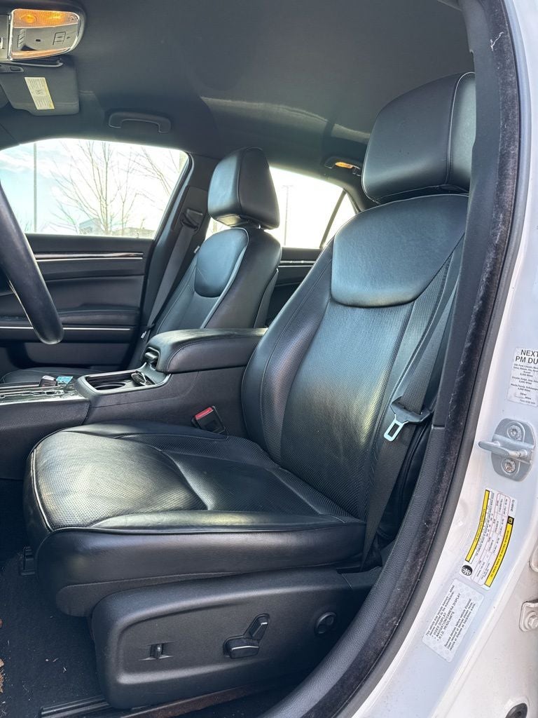 2013 Chrysler 300C C