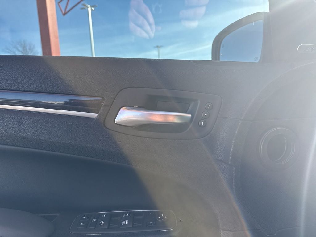 2023 Chrysler 300 Touring