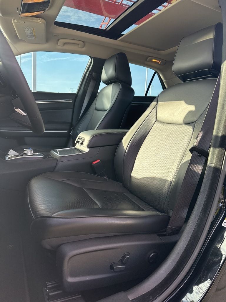 2023 Chrysler 300 Touring