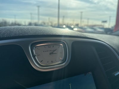 2023 Chrysler 300 Touring