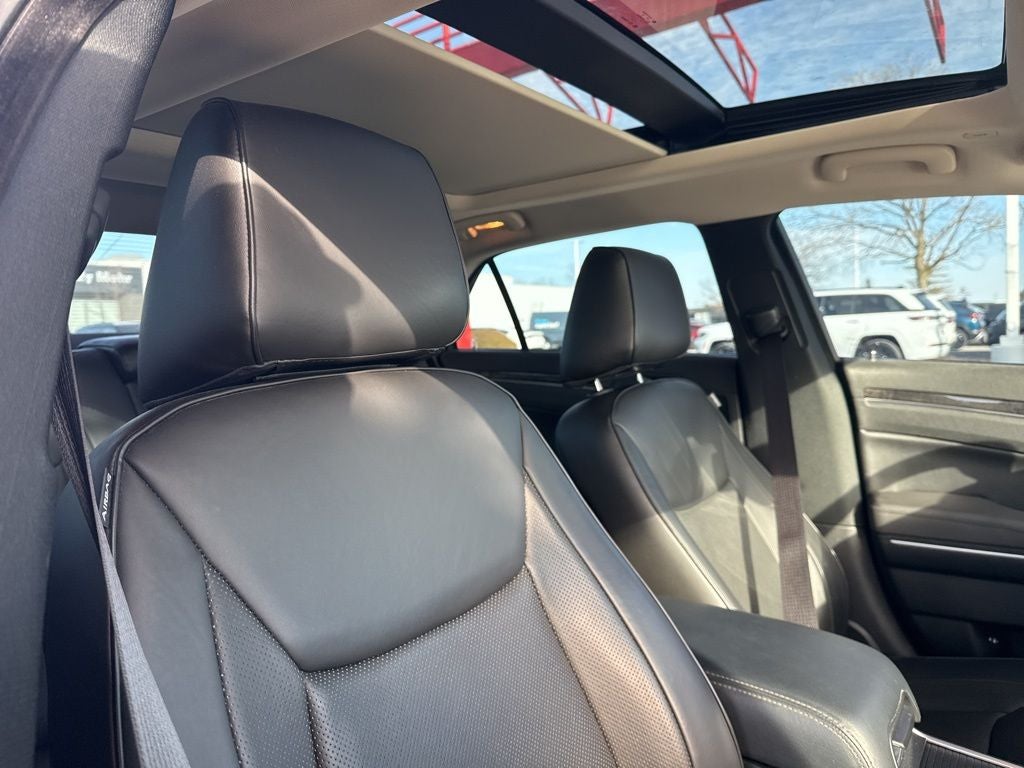 2023 Chrysler 300 Touring