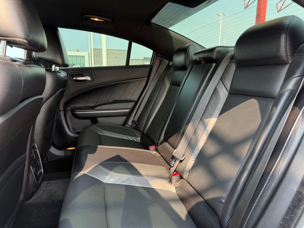 2016 Dodge Charger SXT