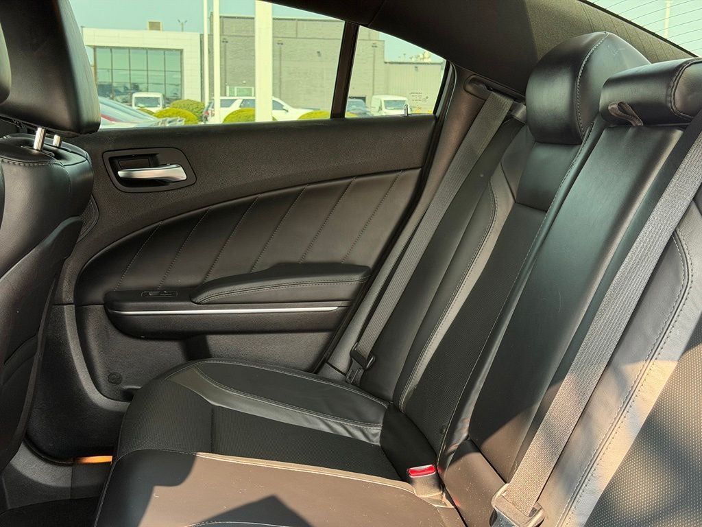 2016 Dodge Charger SXT