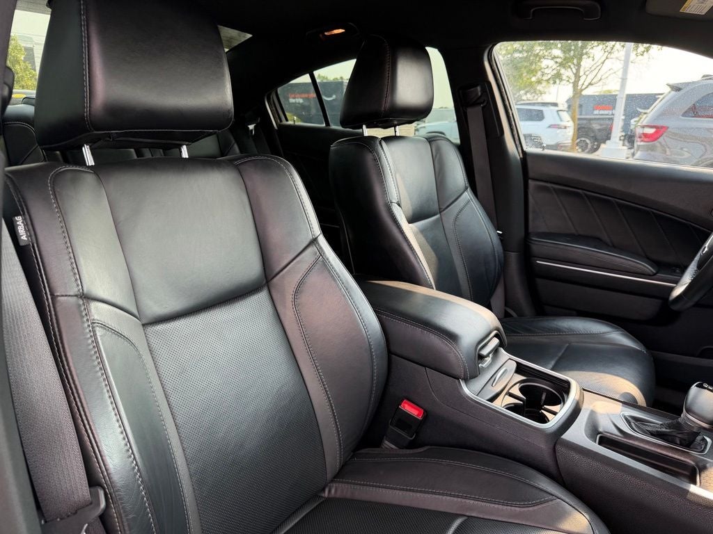 2016 Dodge Charger SXT