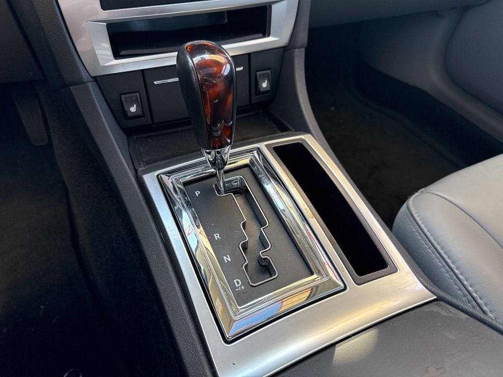 2005 Chrysler 300C Base