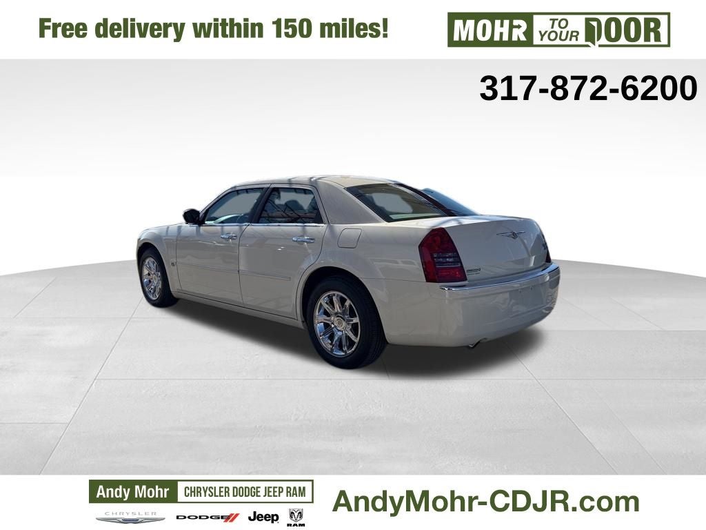 2005 Chrysler 300C Base