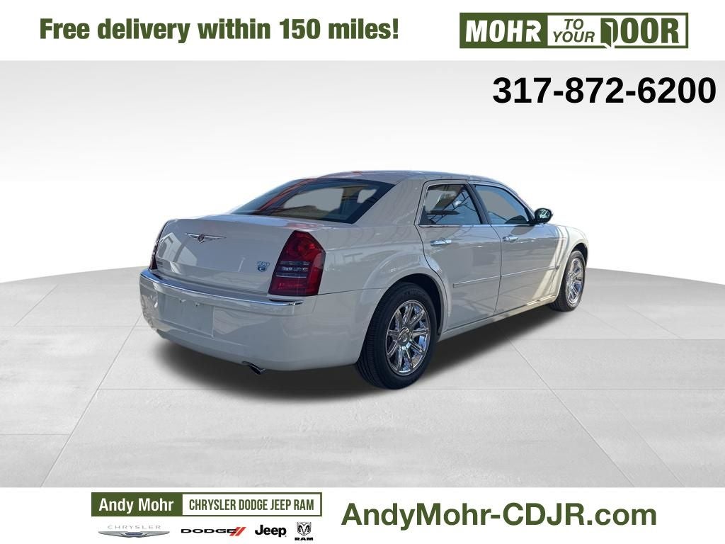 2005 Chrysler 300C Base