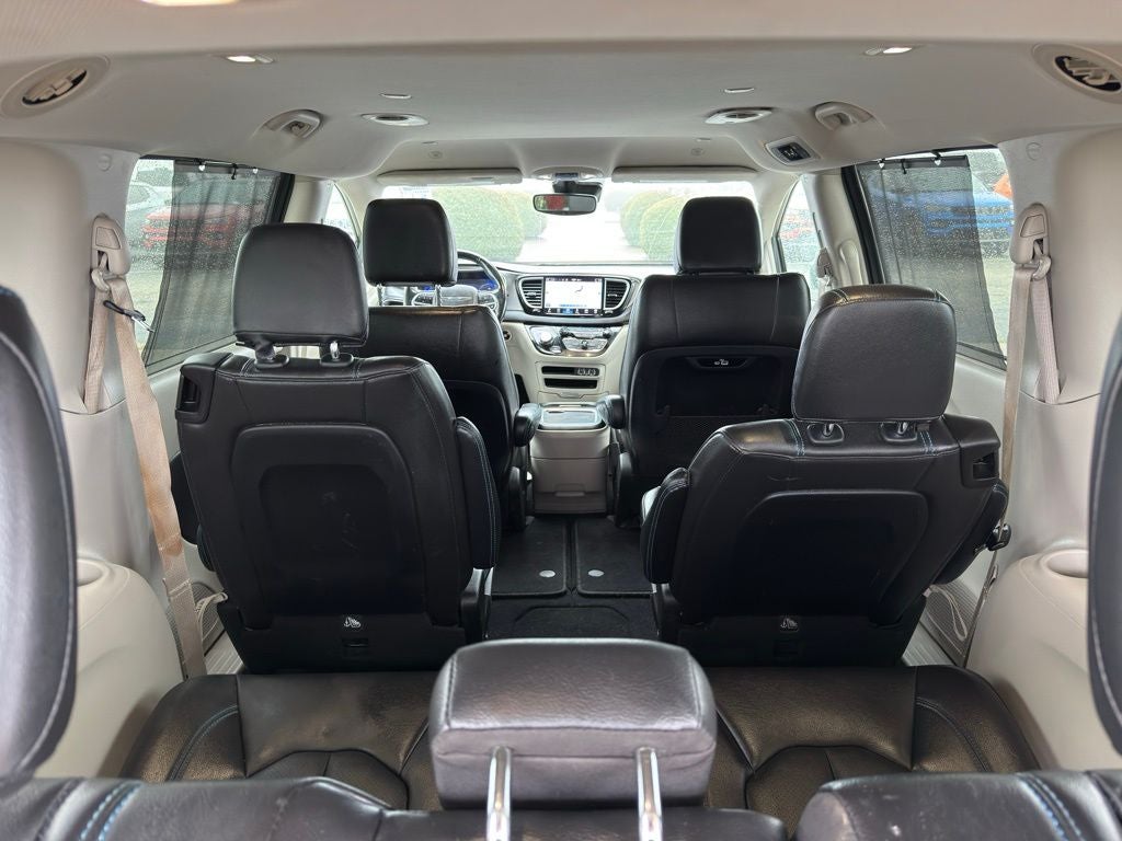2021 Chrysler Pacifica Touring L