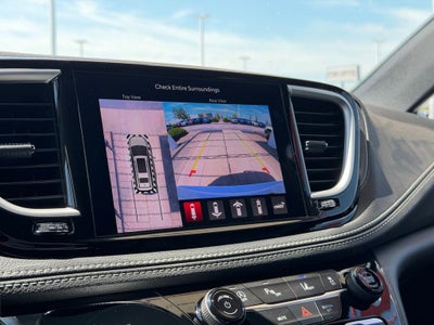 2027 Chrysler Pacifica Select