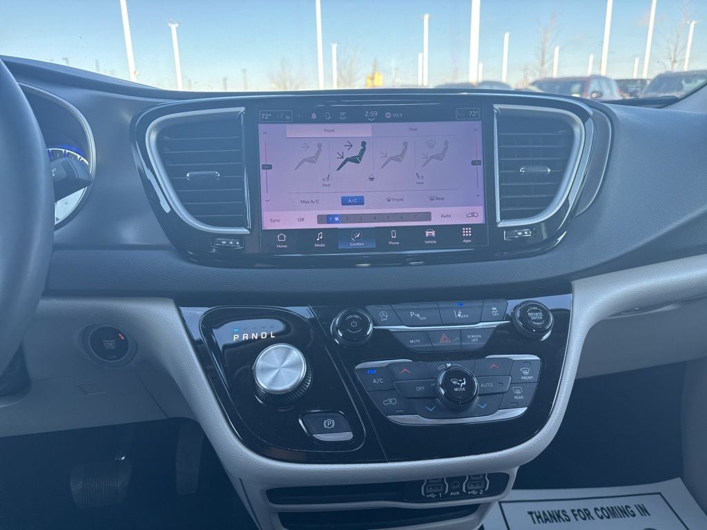 2023 Chrysler Pacifica Touring L