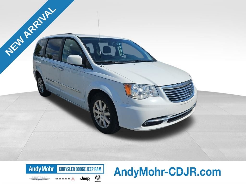 2016 Chrysler Town & Country Touring