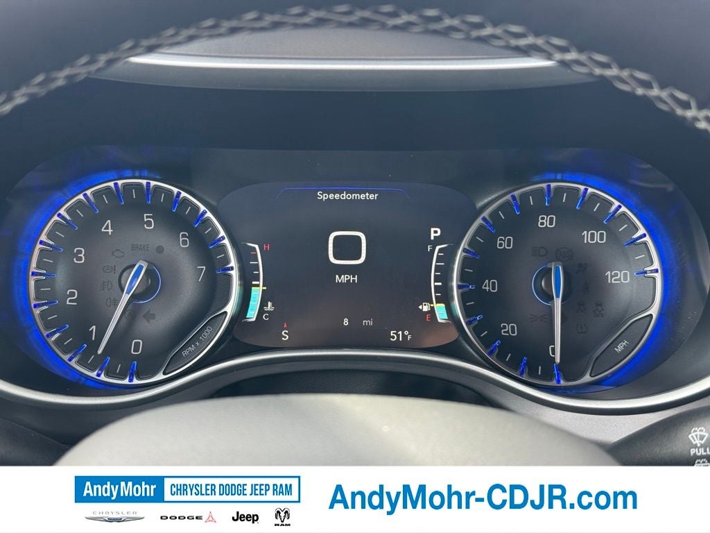 2026 Chrysler Pacifica Select